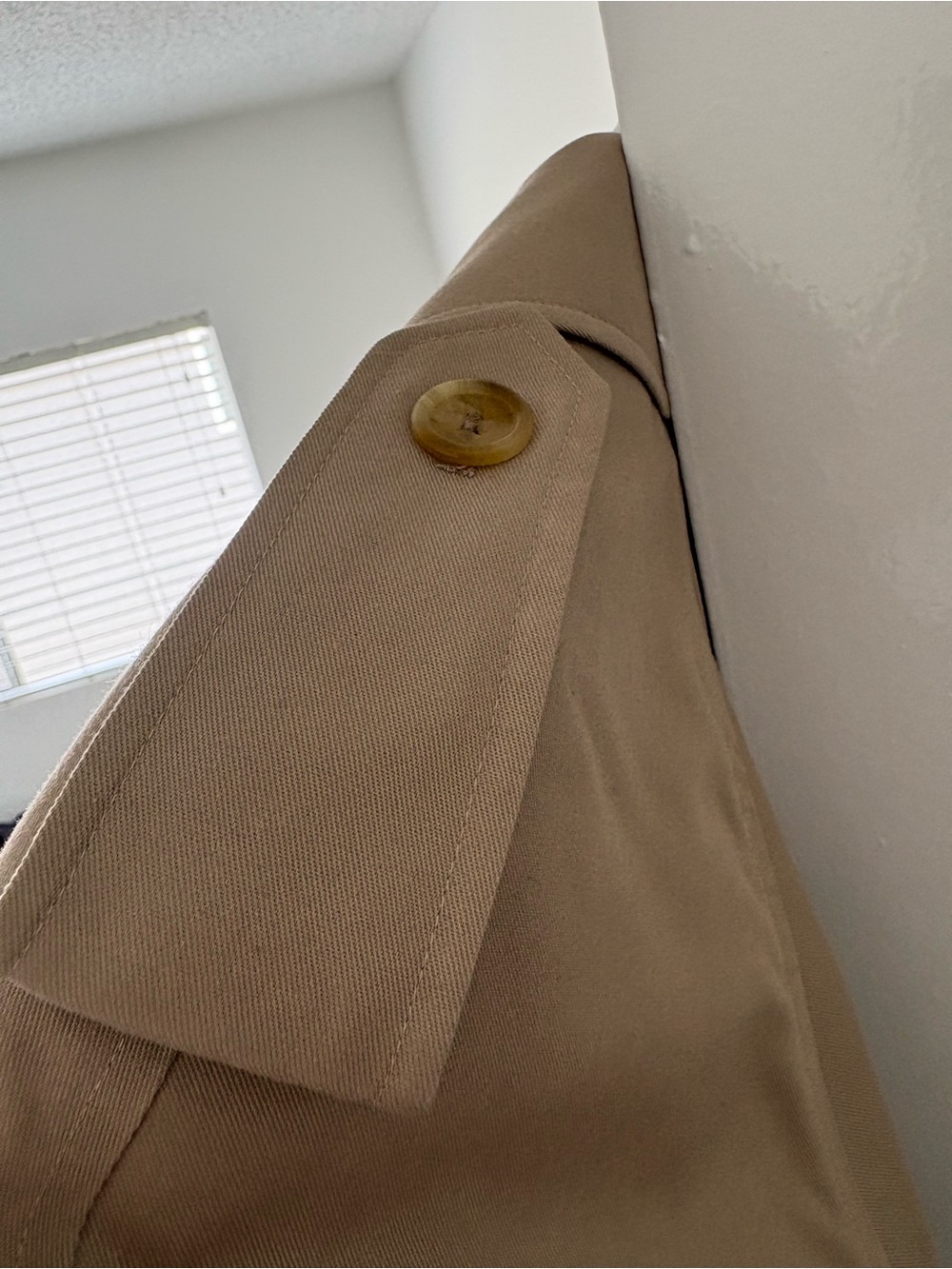 Vintage Burberry Tan Trench 100% Wool - Picture 9 of 13